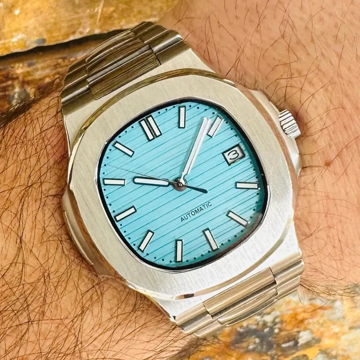 NAUTIKO | TIFFANY BLUE