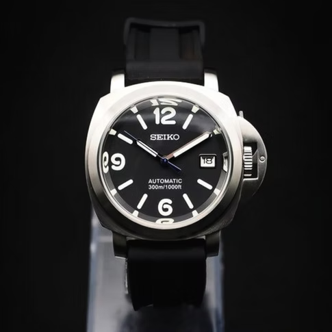 PANEIKO | BLACK RUBBER