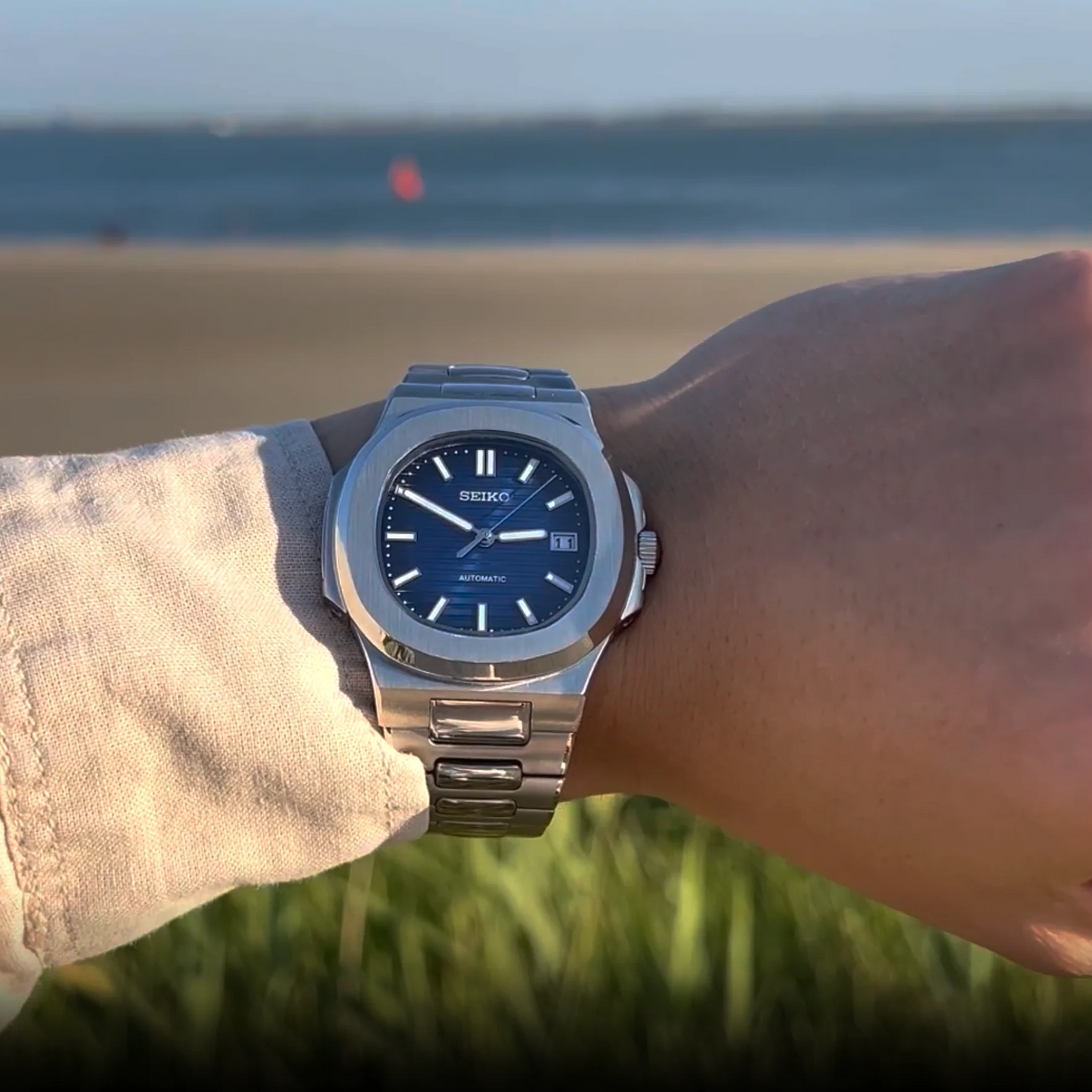 NAUTIKO | ROYAL BLUE