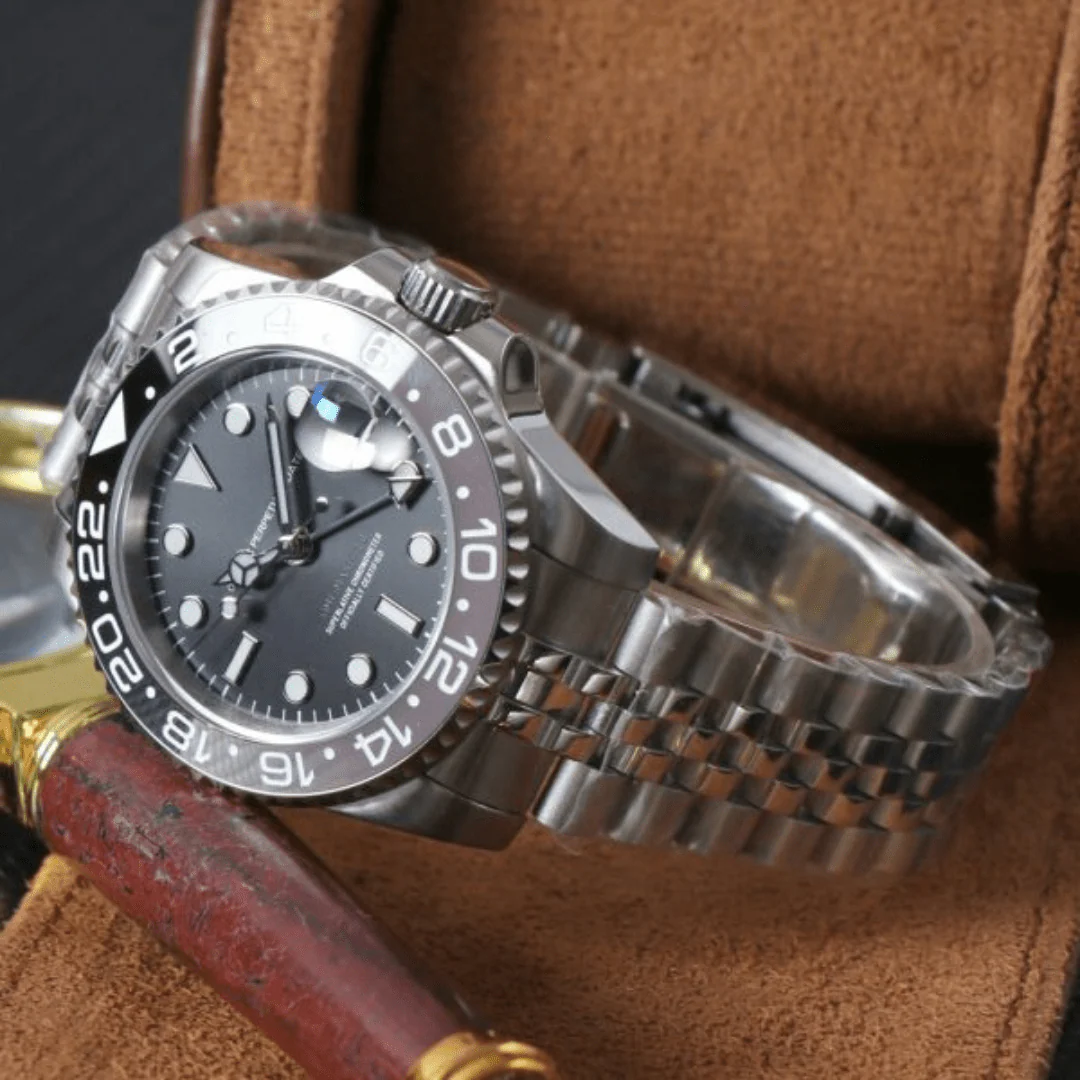 GMTEIKO | BRUCE WAYNE