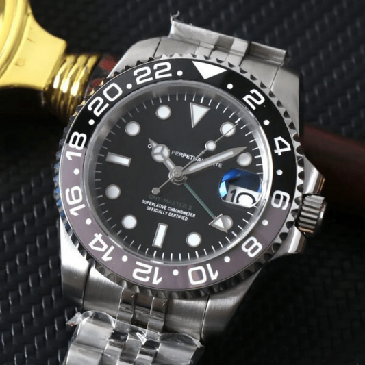 GMTEIKO | BRUCE WAYNE