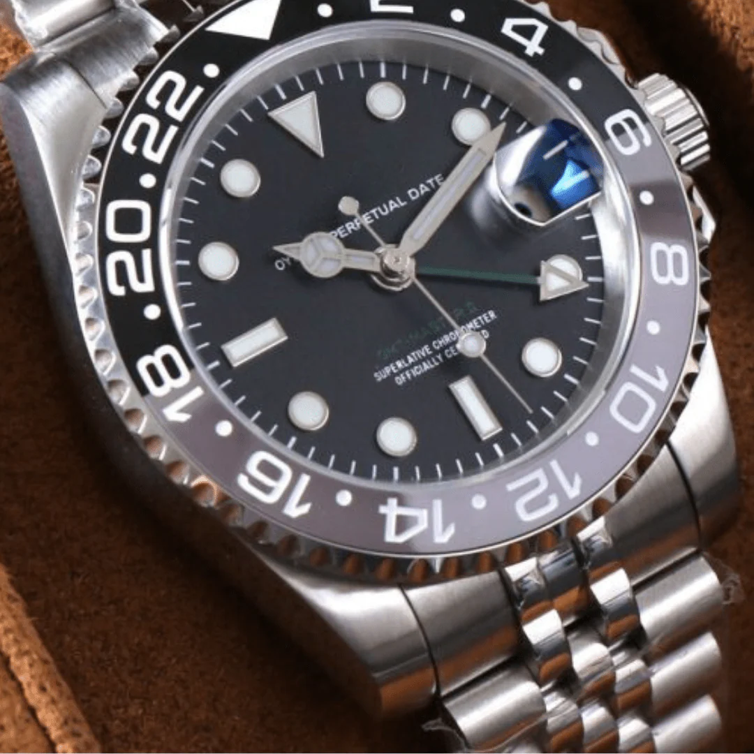 GMTEIKO | BRUCE WAYNE